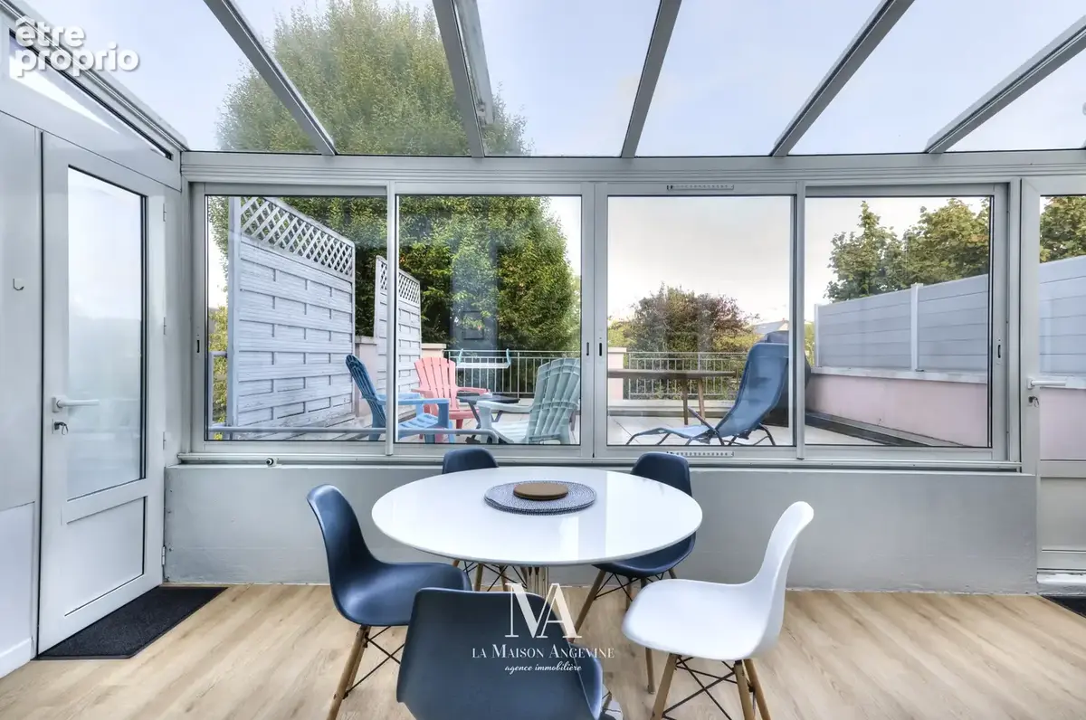 ANGERS EBLE, maison de 253m2 - photo 2