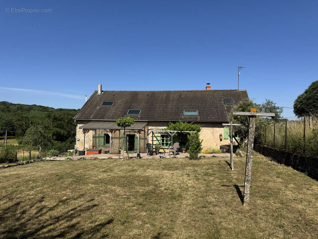 Maison à PAZY