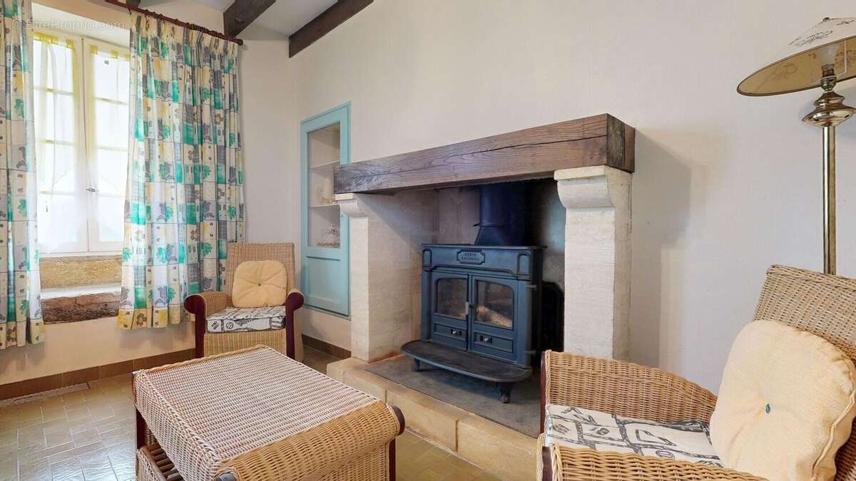 Ensemblededeuxmaisons03122026111258 - Maison à SAINT-CYPRIEN