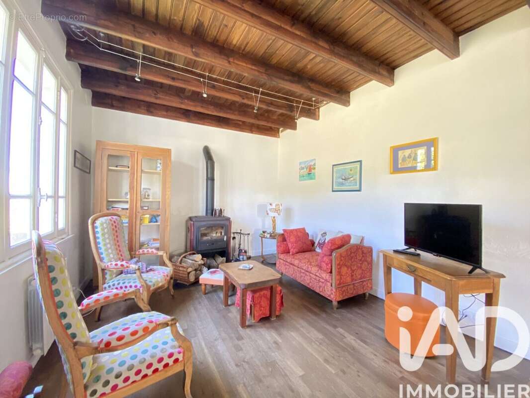 Maison 95 m² à Saint-Jean-Du-Doigt  - photo 3