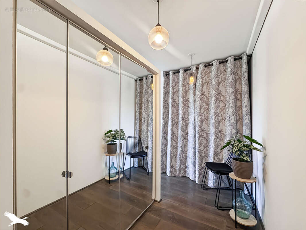 Appartement  Marseille T4 de 84 m² avec terrasse de 35 m² - Dernier étage - photo 9