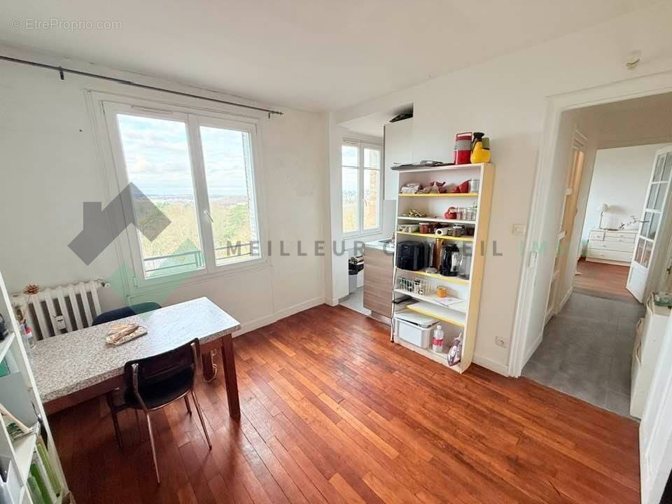 Appartement à RIS-ORANGIS