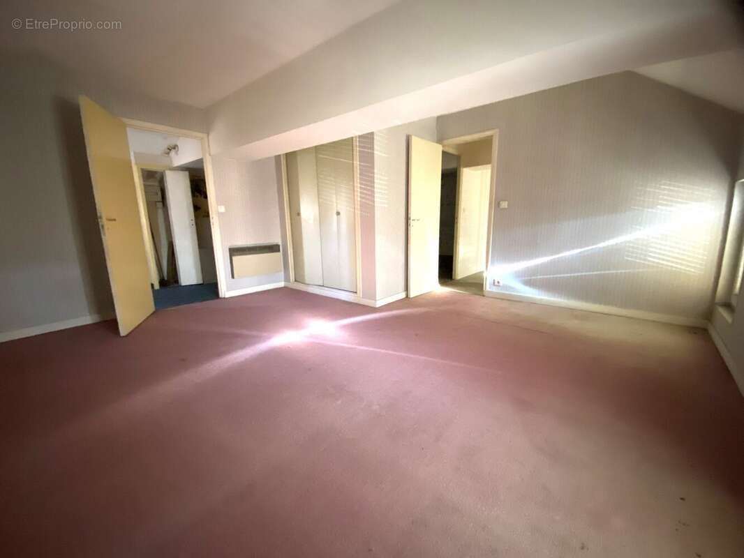 Maison à SAINT-CYPRIEN