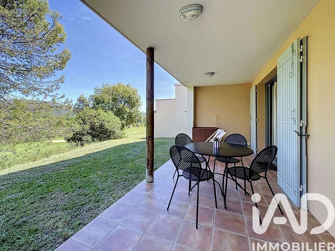 Photo 2 - Appartement à SAUMANE-DE-VAUCLUSE