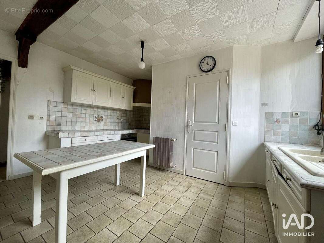 Maison 157 m² à Isles-Sur-Suippe  - photo 2