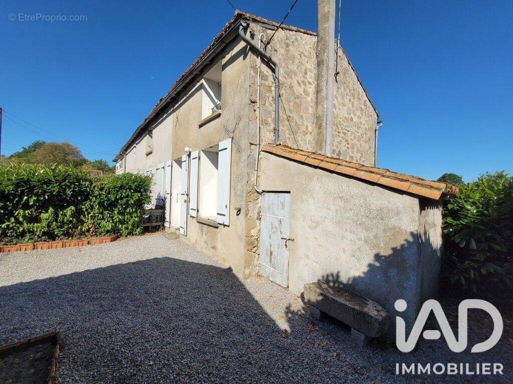 Photo 1 - Maison à LA PEYRATTE