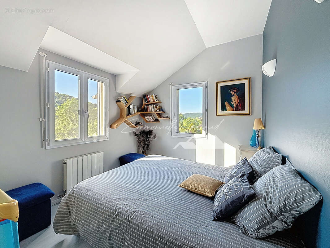 Maison à SAINT-BEAUZELY