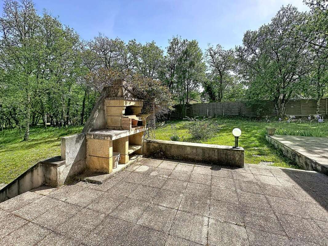 Maison 130 m² à Flaujac-Poujols  - photo 8