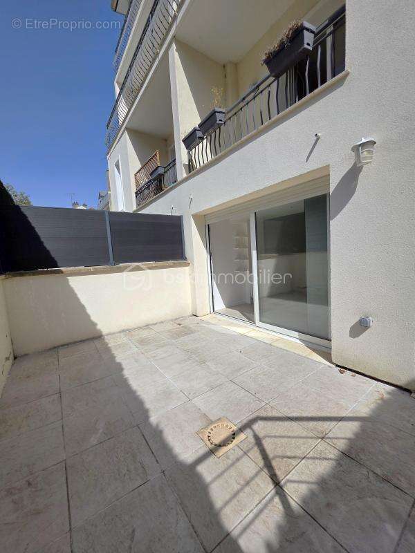 Alfortville Quartier des Fleurs - T3 72m² - parking - terrasses - DPE C - Proche RER - photo 2