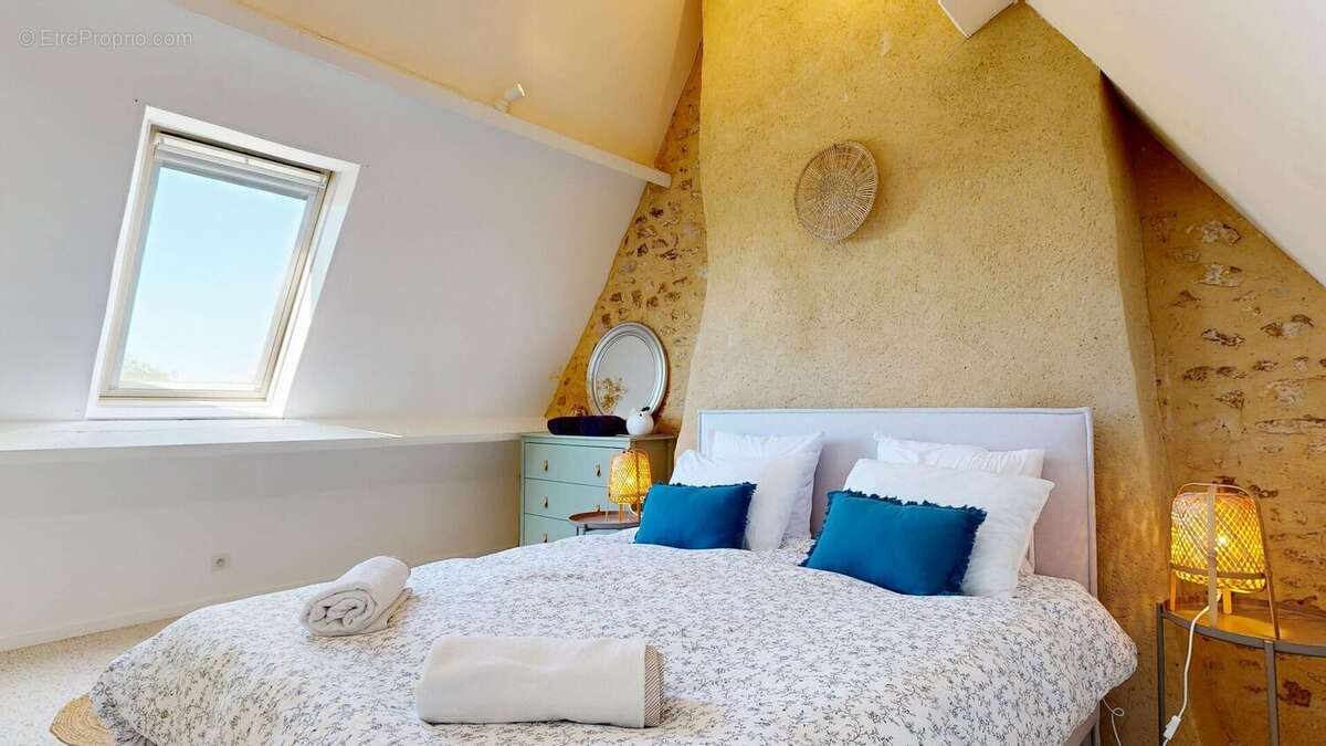 Bellemaisonenpierredansenvironnementcalme041520260 - Maison à SAINT-CHAMASSY