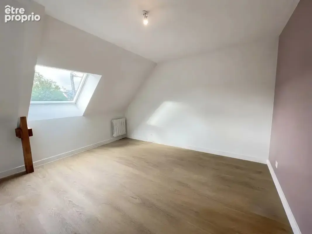 Maison familiale entièrement rénovée – 5 chambres – beaux volumes – sous-sol total - photo 10