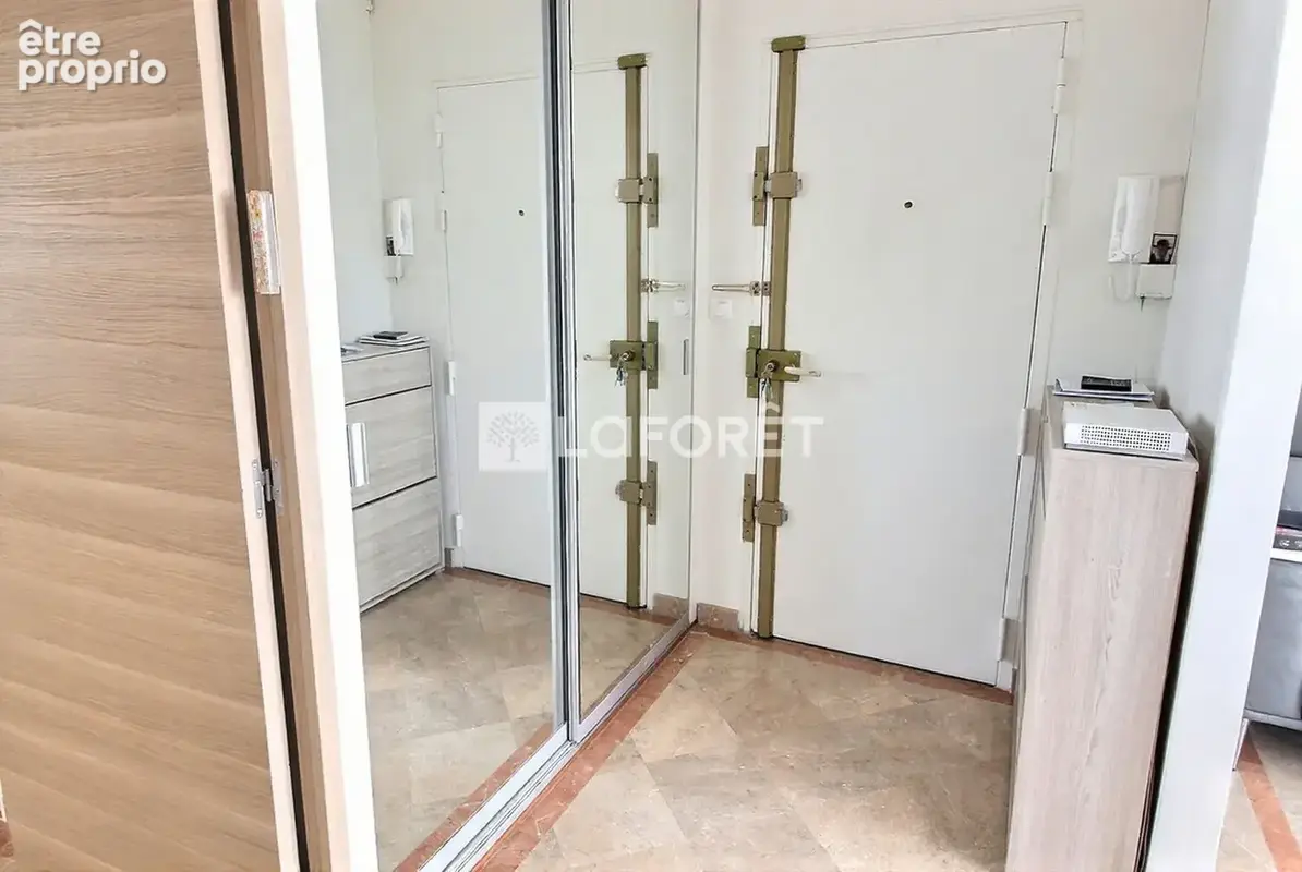Appartement Villeneuve La Garenne 4 pièce(s) 75 m2 - photo 8