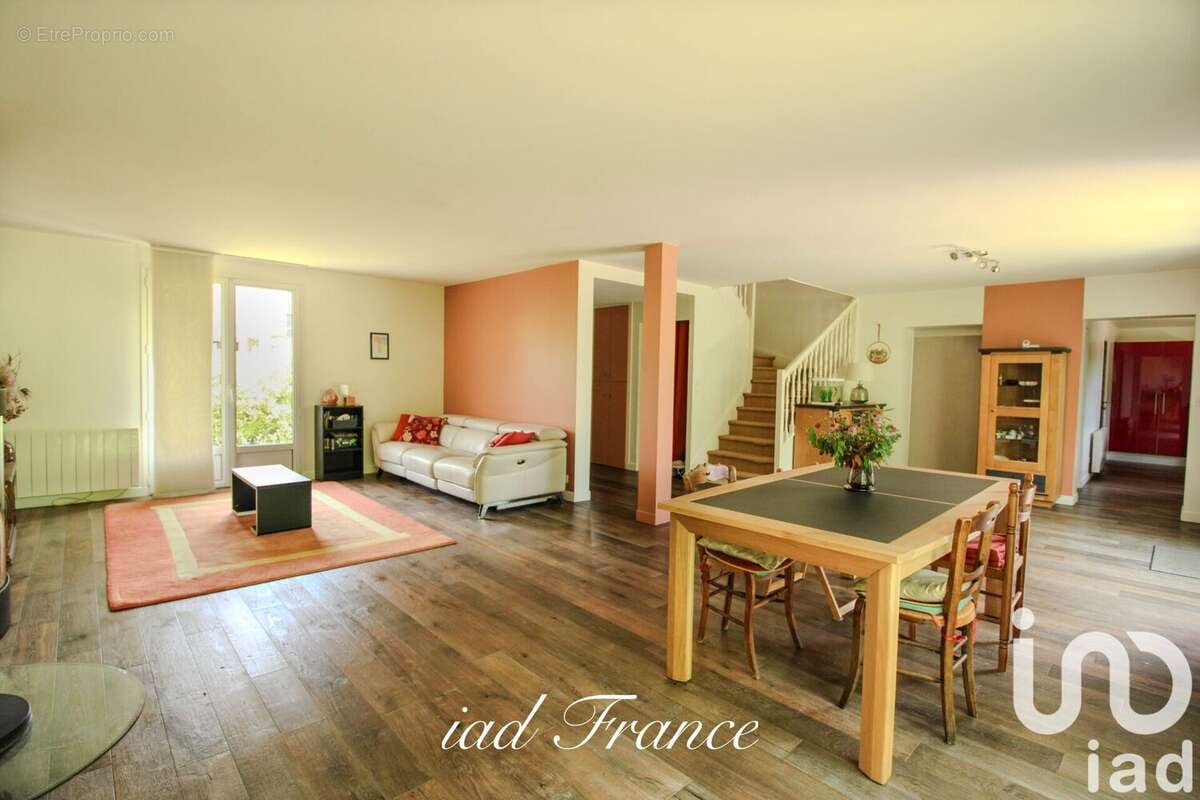 Photo 3 - Maison à VERNEUIL-SUR-SEINE