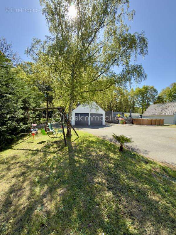 Maison à LA CHAPELLE-DES-MARAIS