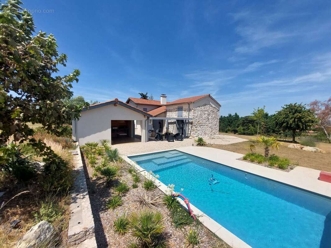 Photo 2 - Maison à MONTBRISON