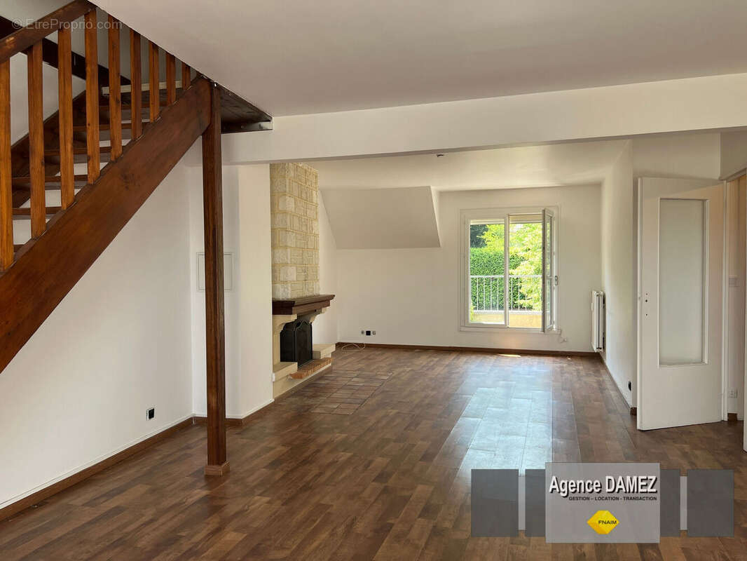 DOURDAN, Duplex 4 pièces de 110 m² avec garage, cave et parking - photo 3
