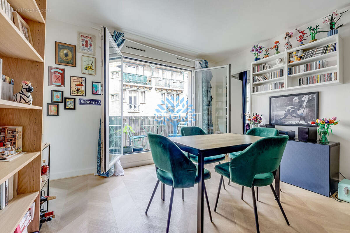 Appartement à PARIS-12E