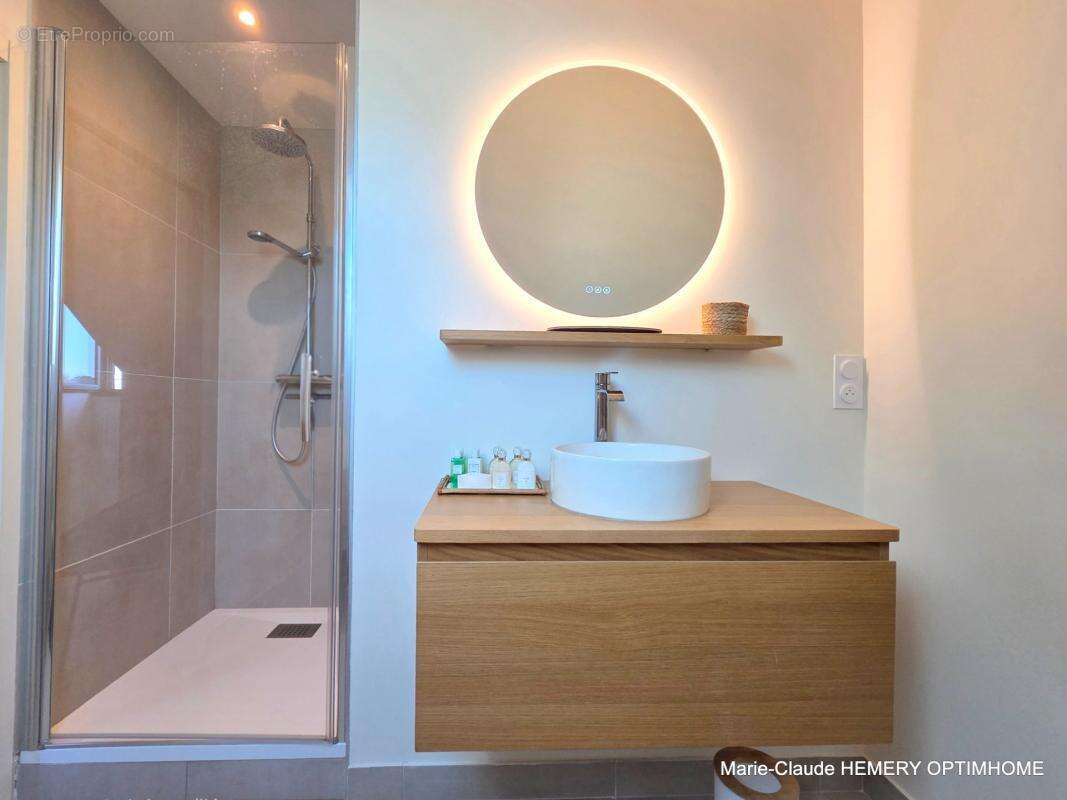 Dinard, Thalassothérapie, belle Villa BBC de 202m² sur parcelle de 400 m² clôturée et paysagée. Rénovation récente de qualité - photo 12