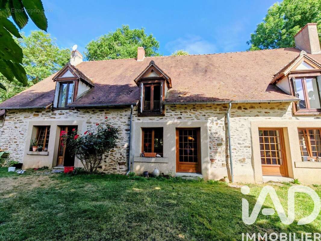 Maison 270 m² à Saint-Palais  - photo 2