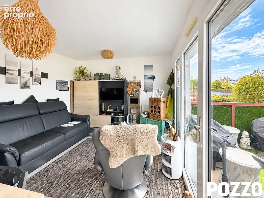 GRANVILLE - Appartement T2 avec balcon, parking couvert et cave - photo 4