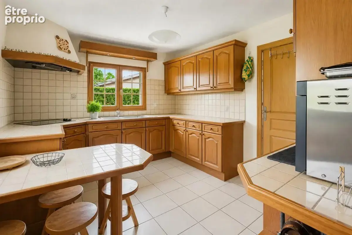 Maison familiale 7 pièces à Sadirac avec piscine - photo 12