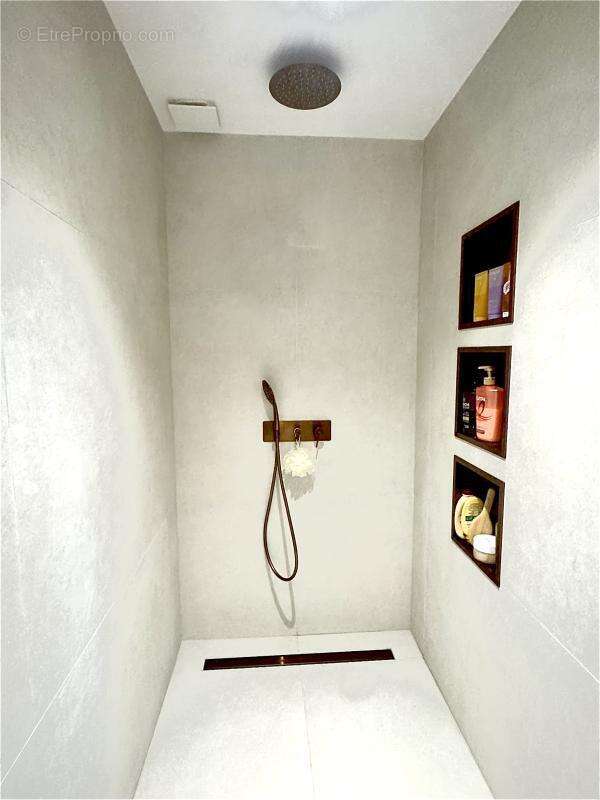 Appartement à LA COLLE-SUR-LOUP