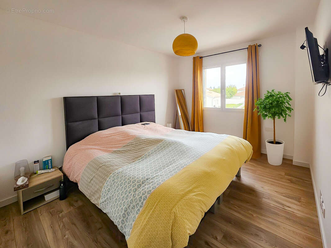 Maison à SALAISE-SUR-SANNE