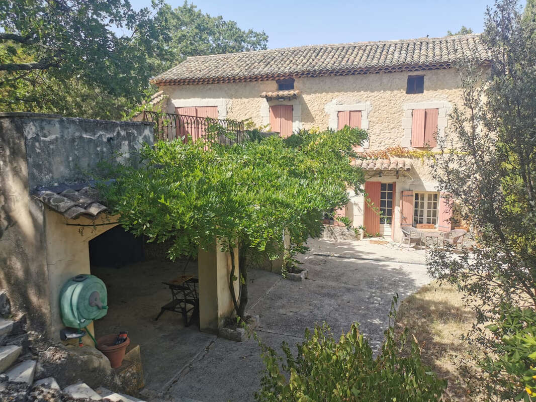 Maison à GRIGNAN
