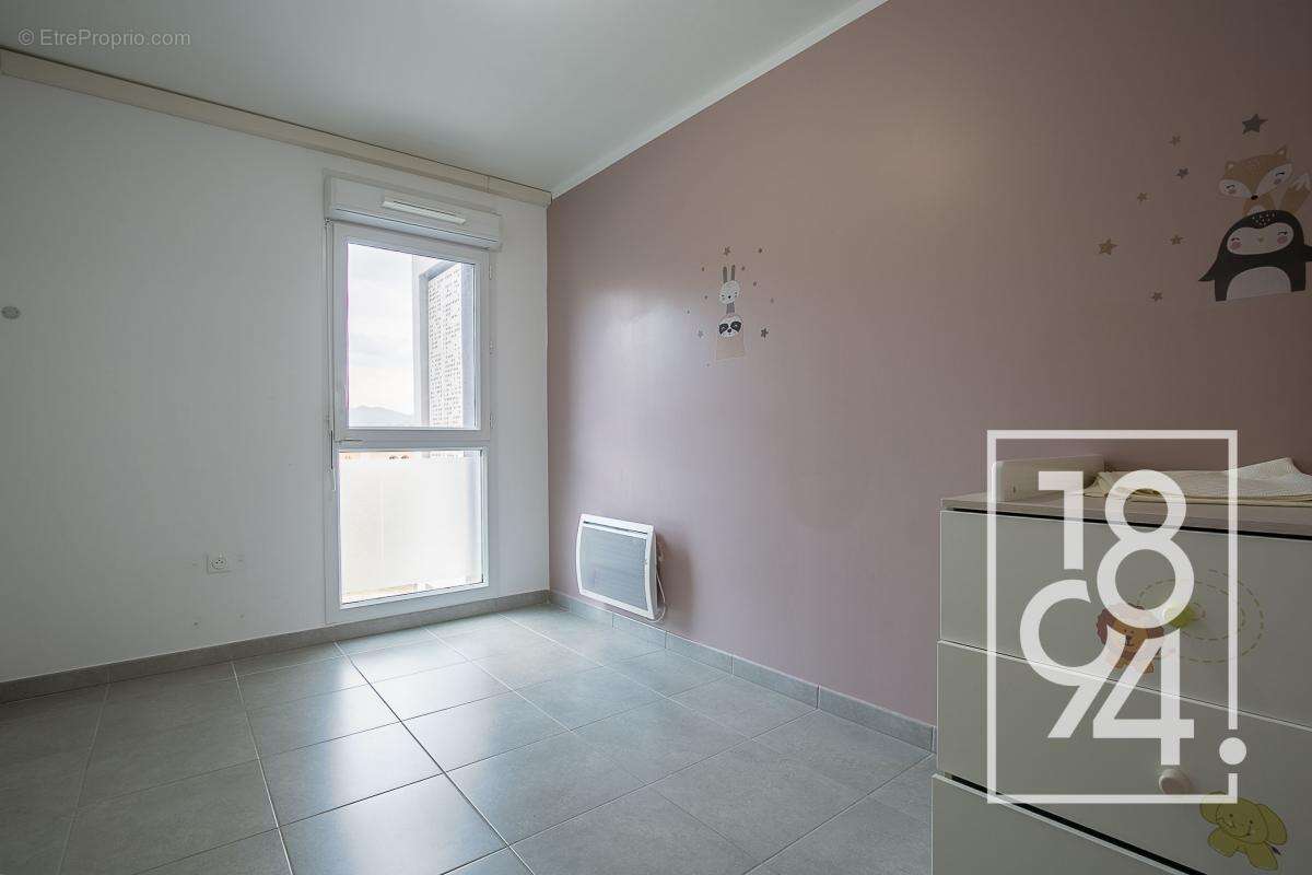 Appartement à MARSEILLE-13E