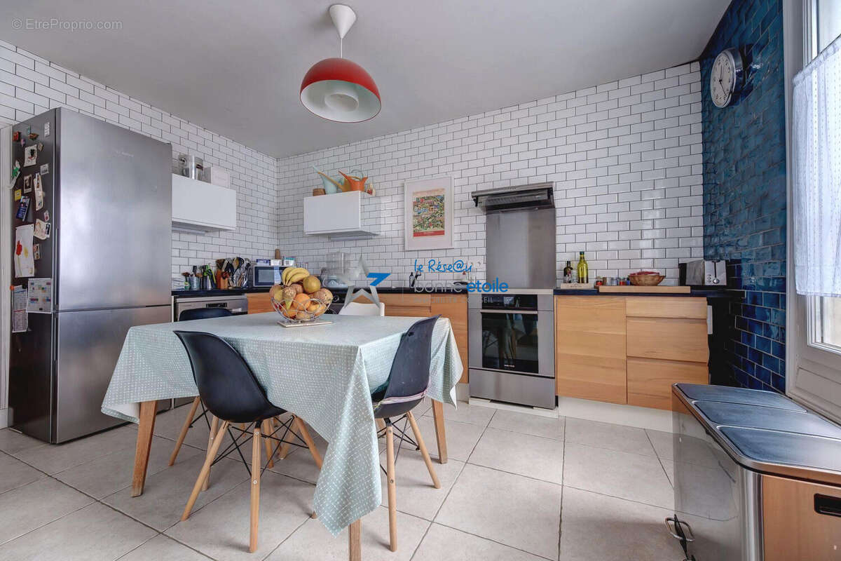 Appartement à PARIS-19E