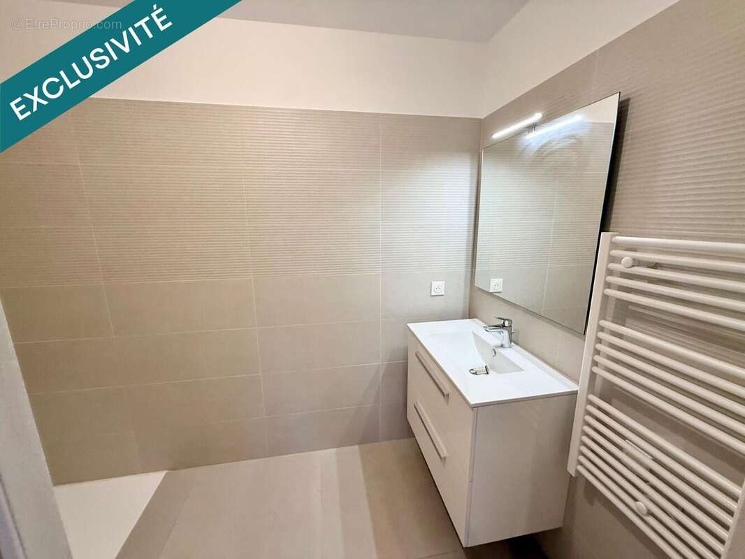 Photo 5 - Appartement à FREJUS