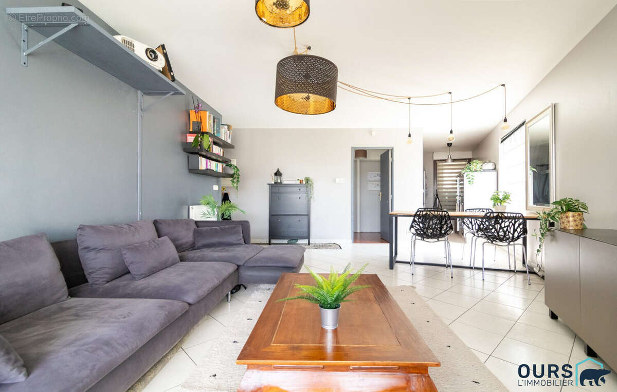Appartement à SAINT-DENIS