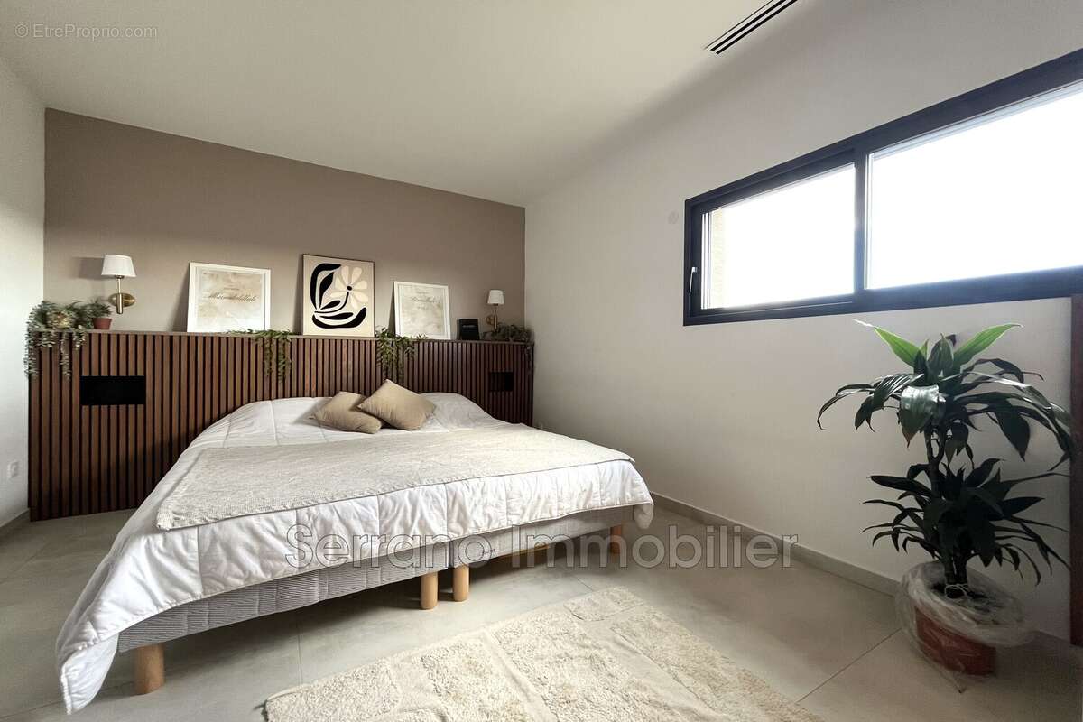 Maison 152 m² à Montfrin  - photo 8