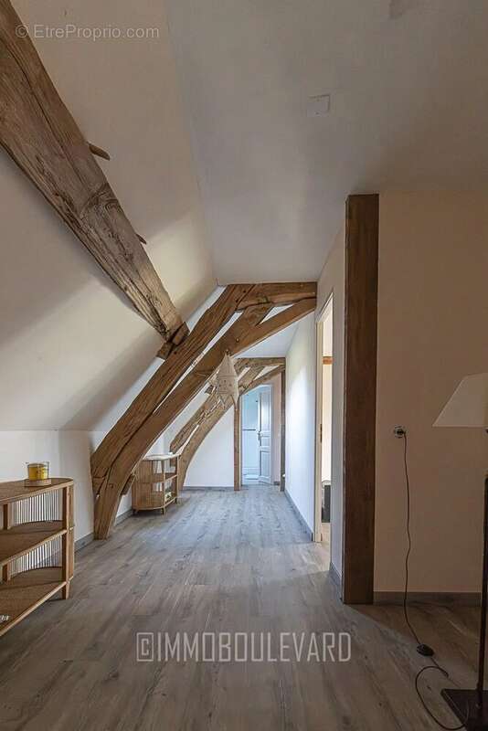 Maison à BOUSSAC-BOURG