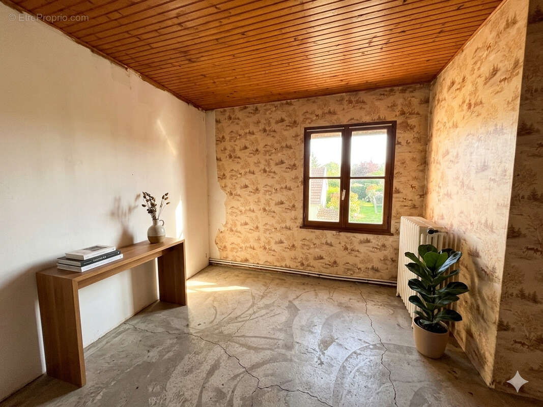 Maison à CROUY-EN-THELLE