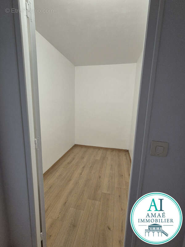 Dressing - Appartement à BORDEAUX