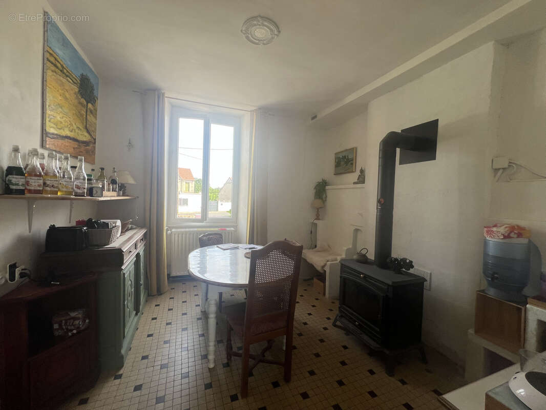 Maison à URCIERS
