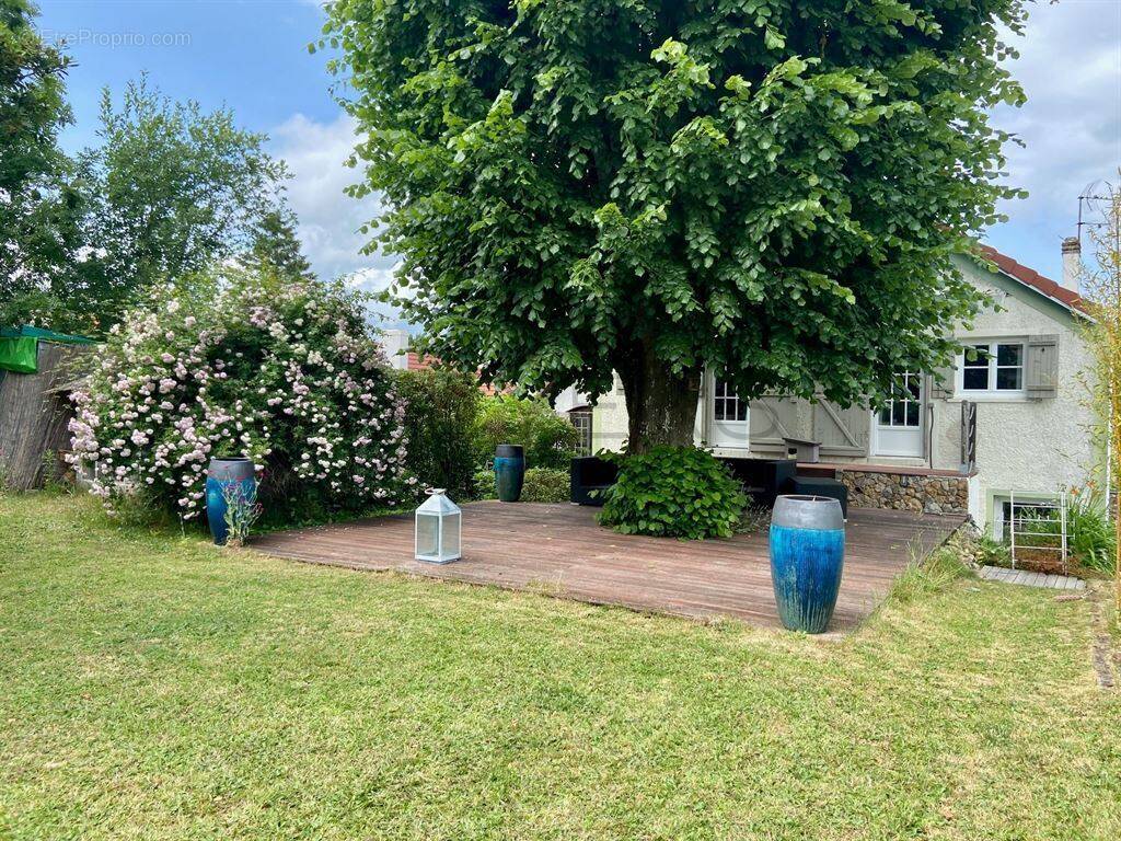 Maison à MONTFORT-L&#039;AMAURY