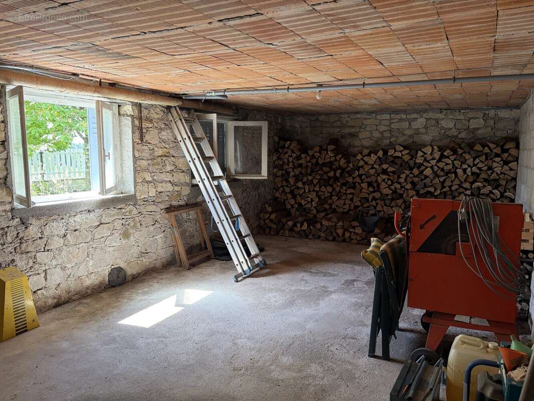 Jolie maison de 96 m² à Champs-Romain - photo 17