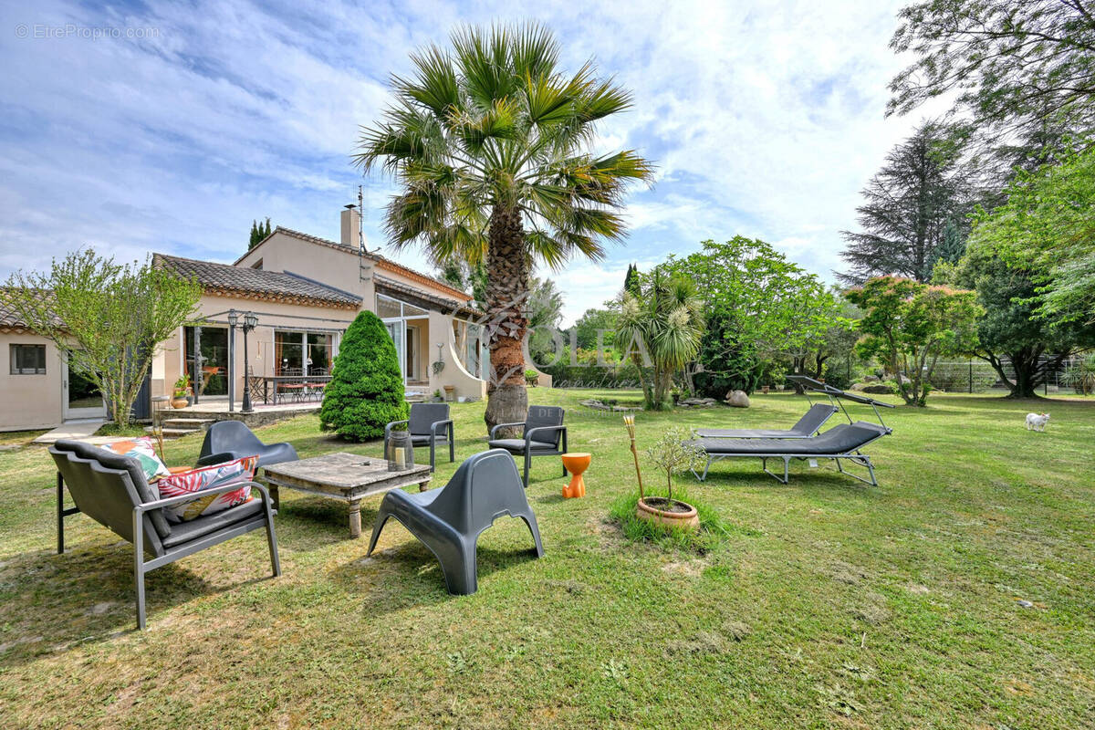 Maison à UZES