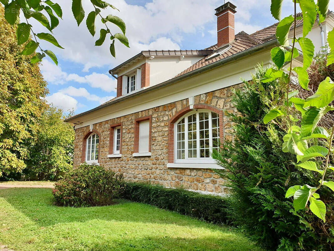 Maison à YERRES