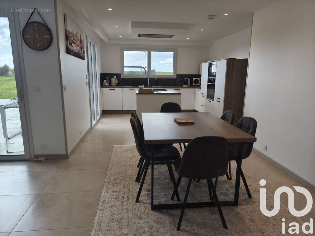 Photo 3 - Maison à FRENOUVILLE