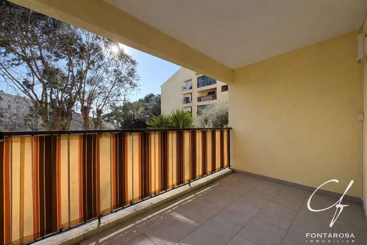 Appartement à FREJUS
