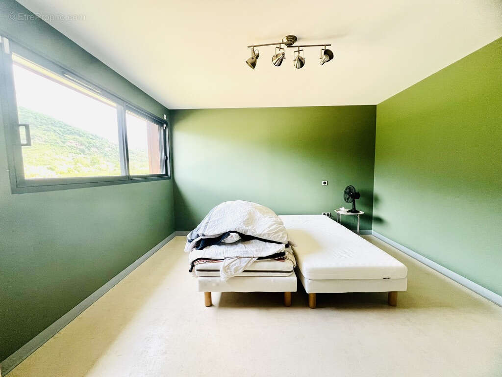 Vente Villa de T5 sur un terrain 3400m2 - photo 15