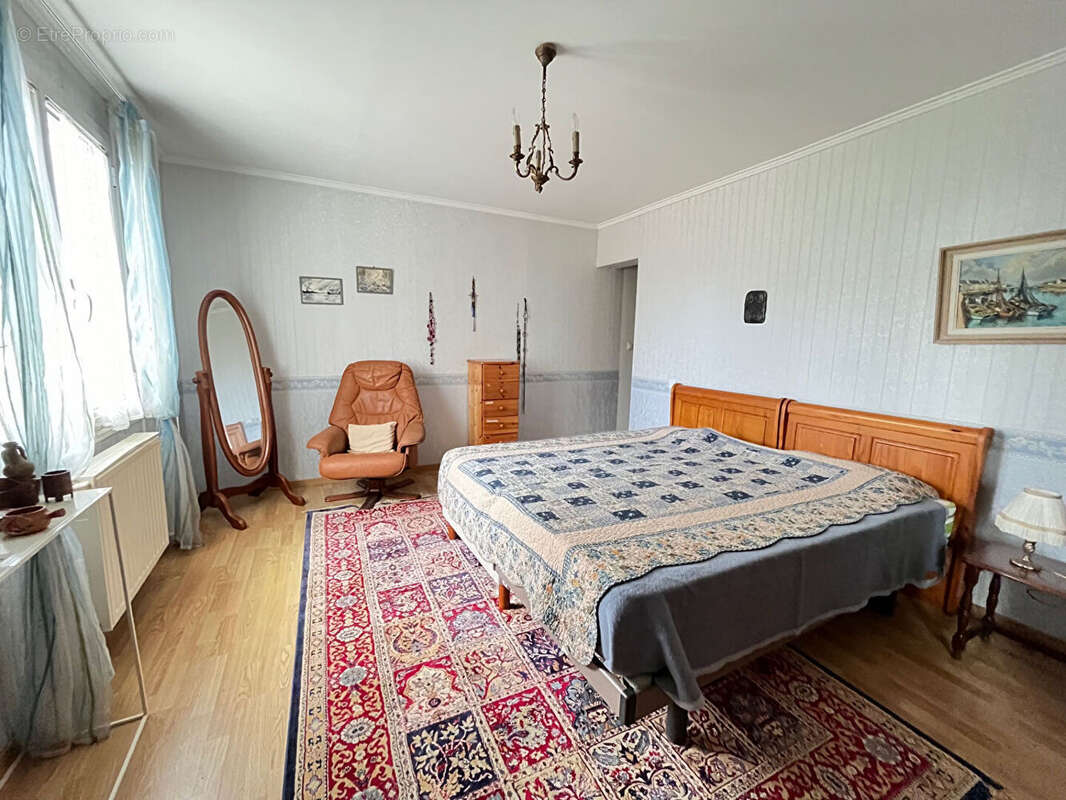 Maison Saint Nazaire 6 pièce(s) - photo 4