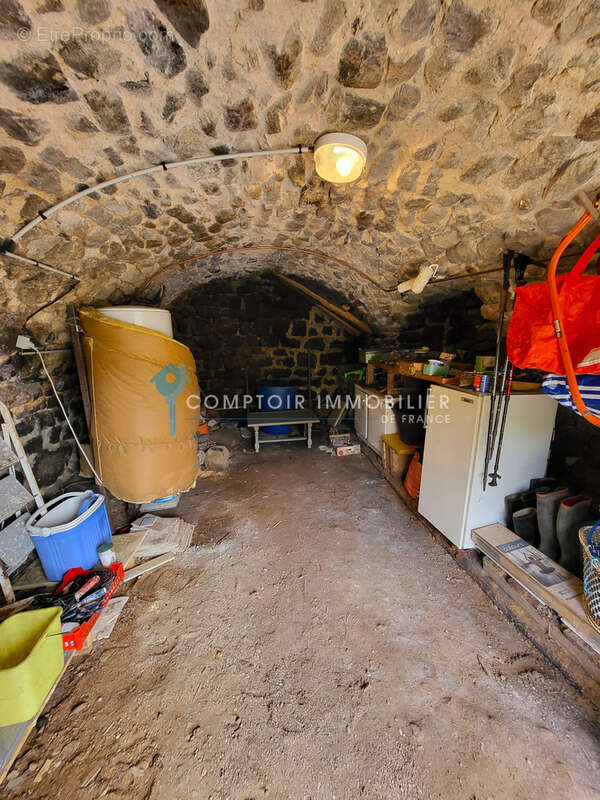 Ardèche (07) A vendre Le Chambon - Appartement T3bis dans maison de Village très propre, garage, plus annexe - photo 17