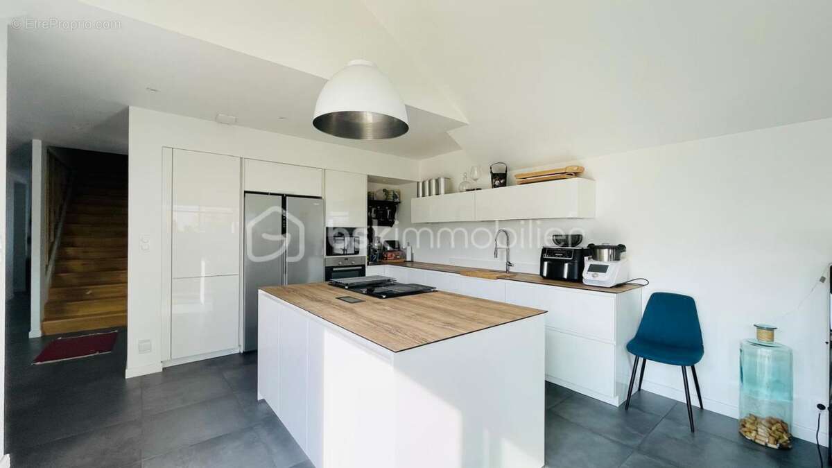 Maison à VERN-SUR-SEICHE