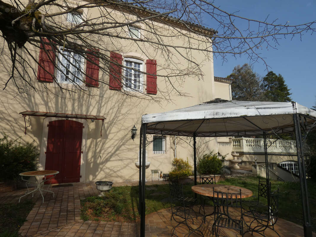 Maison à SAINT-CERE