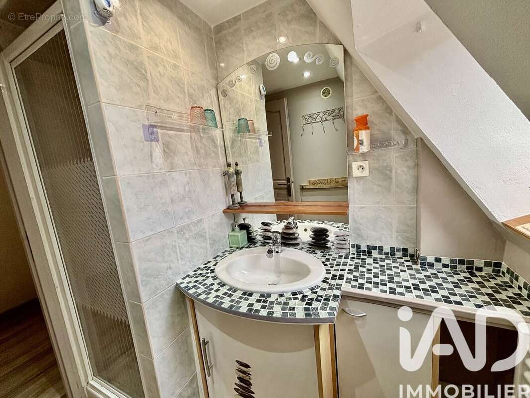 Maison 65 m² à Sarlat-La-Caneda  - photo 5