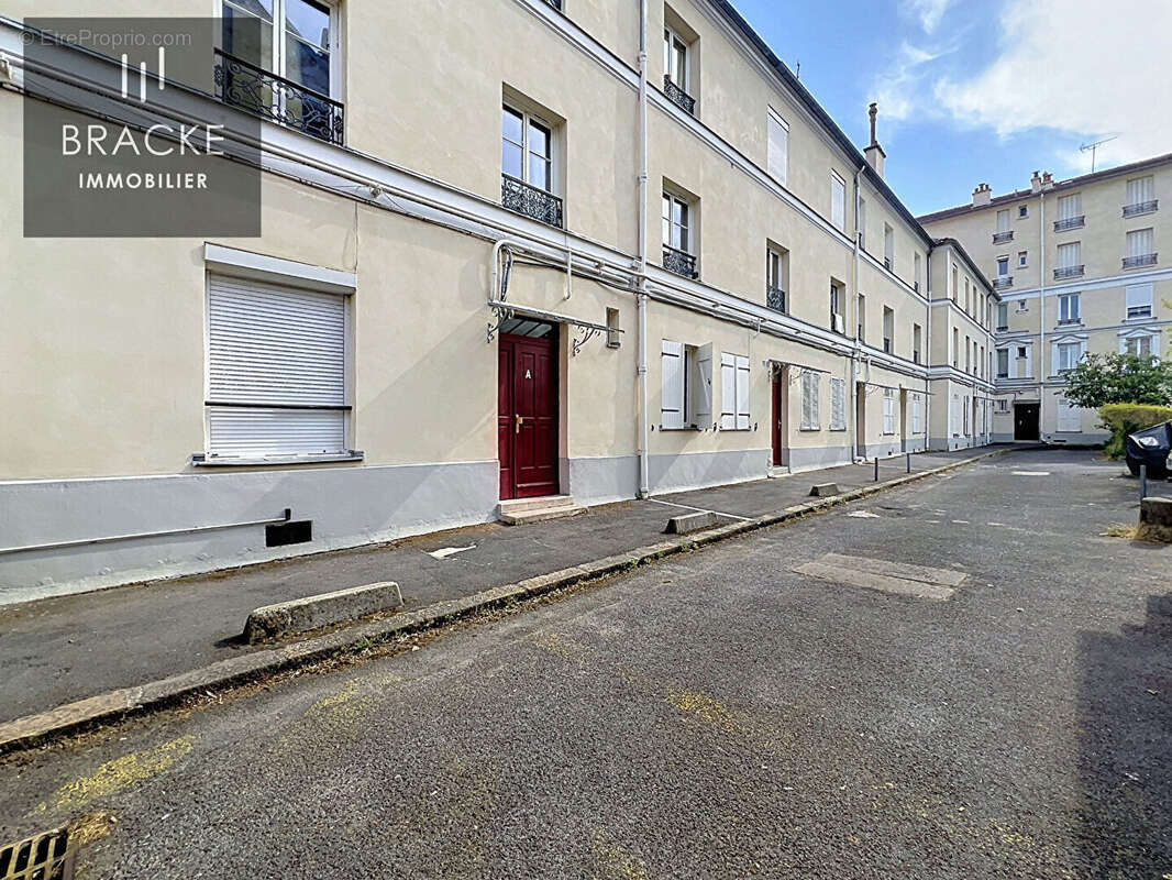 Studio COURBEVOIE - 1 pièce(s) - 19,15 m2 - photo 3